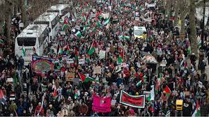 مظاهرات في بريطانيا تطالب بوقف تصدير السلاح إلى "إسرائيل"