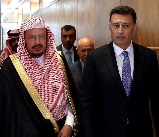 بدعوة من الصفدي.. رئيس الشورى السعودي يصل عمان اليوم ويعقدان مباحثات مشتركة