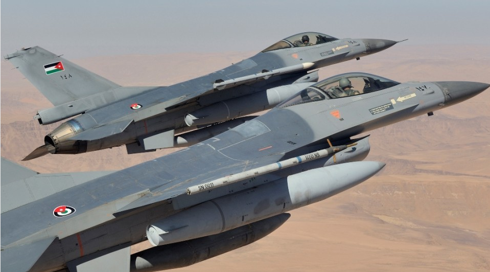 الجيش تعليقا على تحليق طائراته: لن نسمح باستخدام مجالنا الجوي