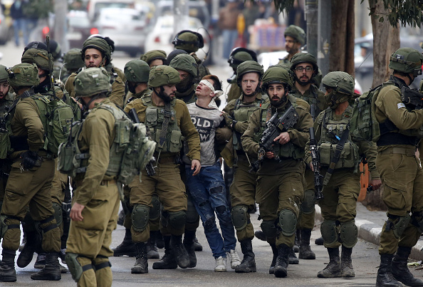 قوات الاحتلال تهدم منزل الشهيد خالد المحتسب في القدس المحتلة