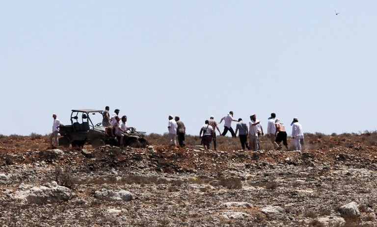 تجريف أراضٍ وإرهاب مستعمرين يهدد وجود الفلسطينيين في الأغوار