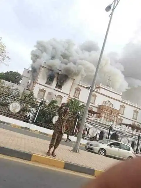 مسيرة للدعم السريع تقصف القصر الرئاسي في الخرطوم وتسفر عن قتلى وجرحى