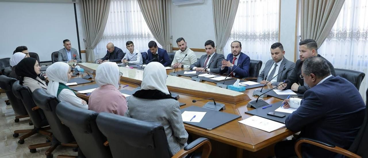 وفد طلابي من جامعة جرش يلتقي النائب الأول لرئيس مجلس النواب