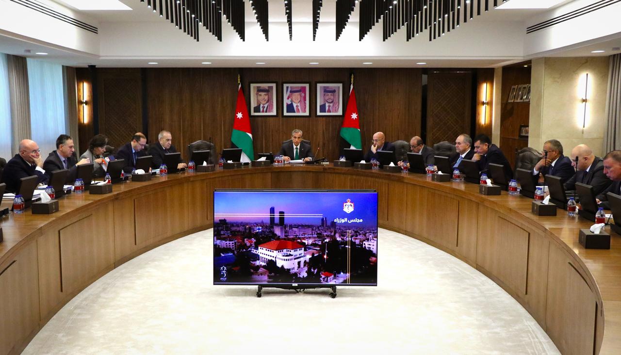 مجلس الوزراء يقر نظام الهياكل التنظيمية وتعدل تعليمات رواتب موظفي أوقاف القدس
