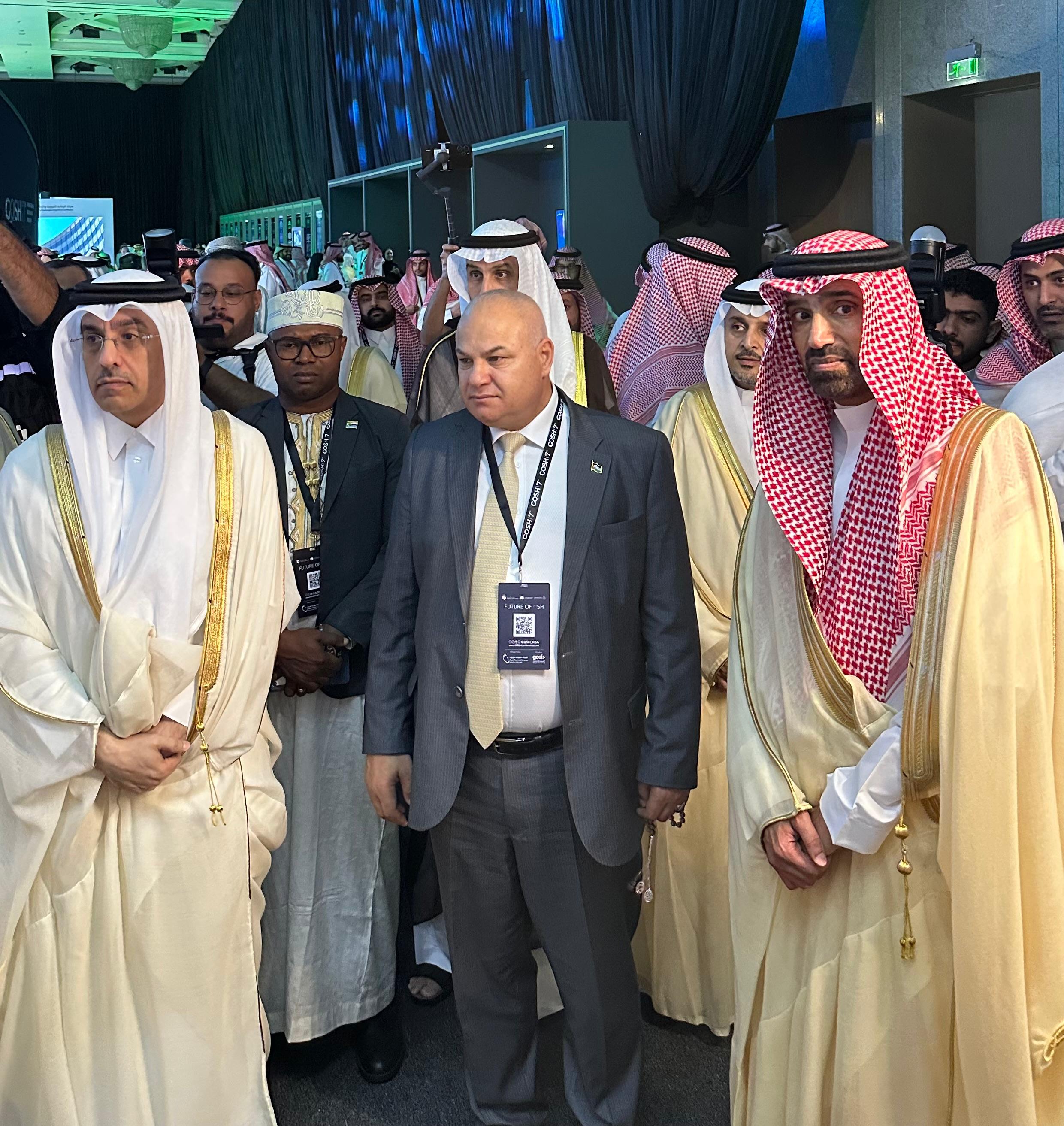 وزير العمل يشارك في المؤتمر الدولي للسلامة والصحة المهنية بالرياض