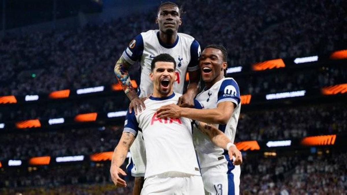 توتنهام الإنجليزي يطير إلى نهائي الدوري الأوروبي