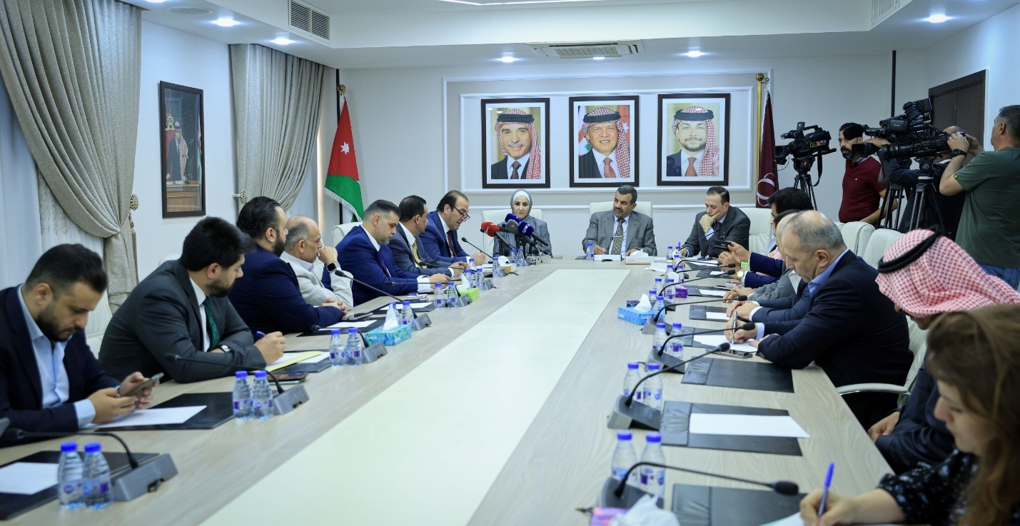 "قانونية النواب" ونقابة المقاولين تبحثان تحديات القطاع وضرورة دعم الشركات الوطنية