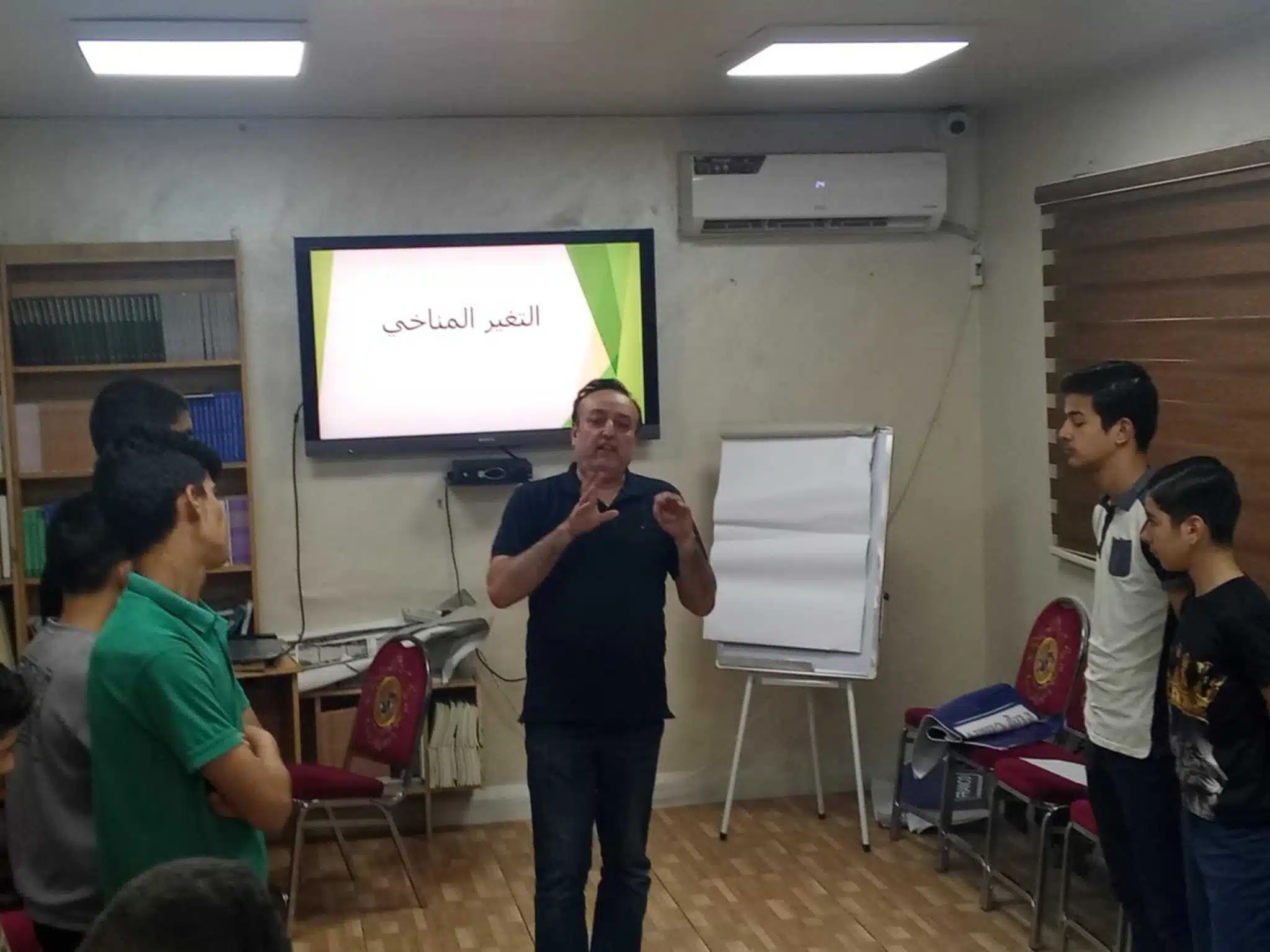 دورة توعوية حول التغير المناخي في مركز شباب ساكب