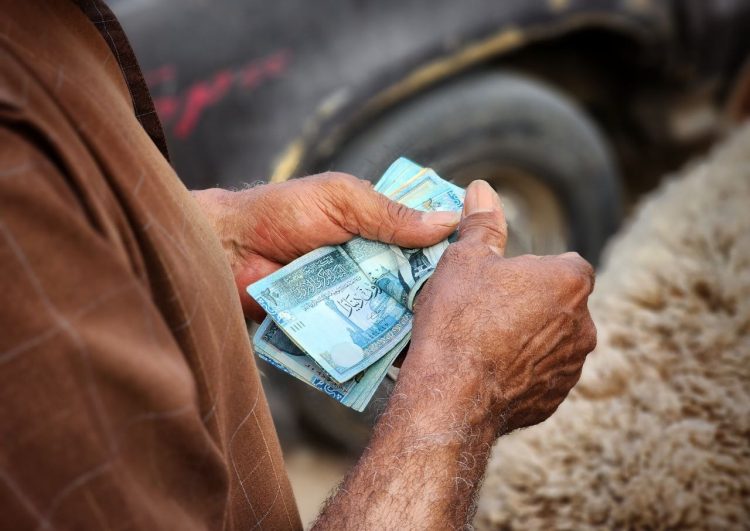 ليس الراتب فقط.. ما الذي يجعل الموظفين يبقون في وظائفهم؟