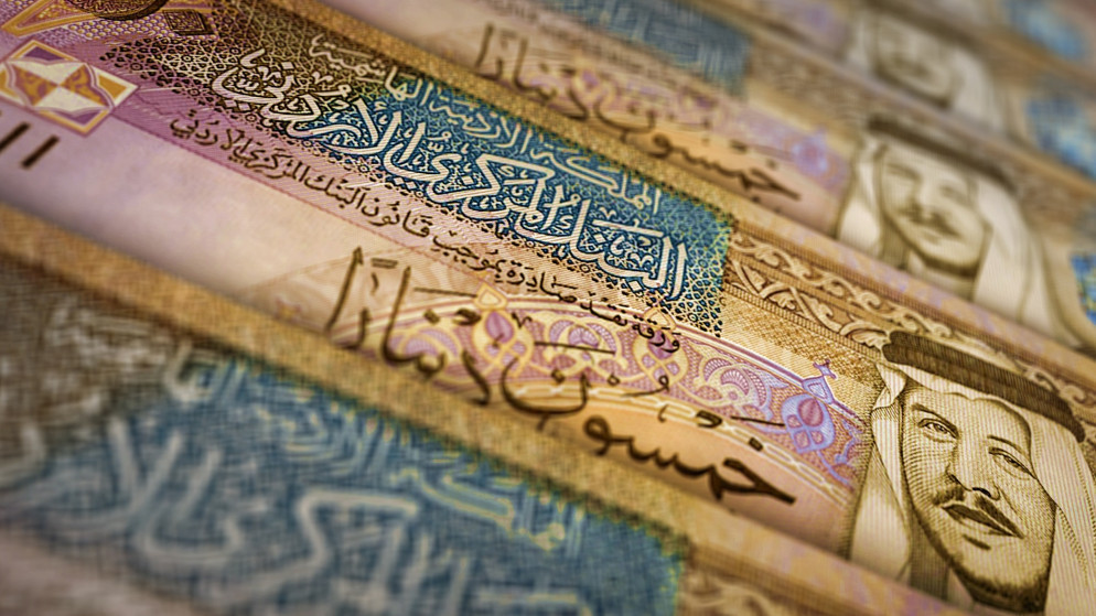 المحروق : لا نية لتأجيل أقساط القروض للشهر الحالي