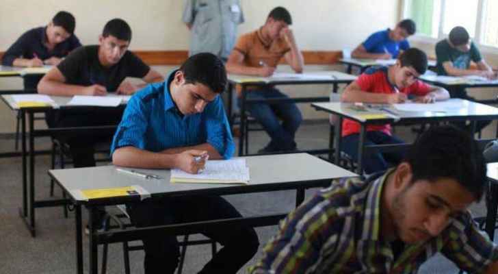 " التربية ": اسئلة "العربي والإنجليزي" في التوجيهي ستكون إختيار من متعدد