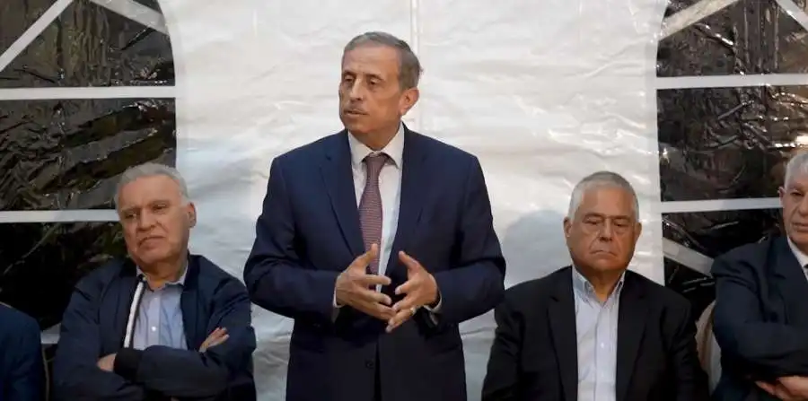 قيادات وأعضاء 