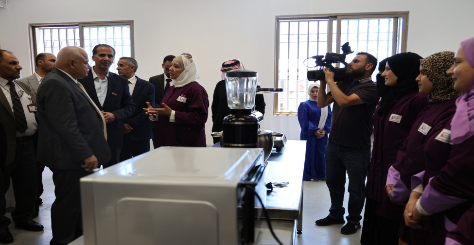 وزير العمل يفتتح المرحلة الأولى لمعهد تدريب مهني البادية الشمالية الشرقية