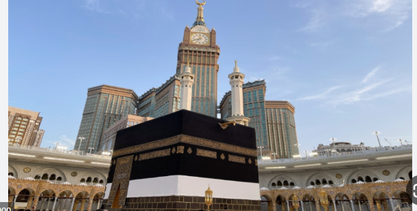 السعودية تعلن بدء موسم العمرة وفتح إصدار التأشيرات