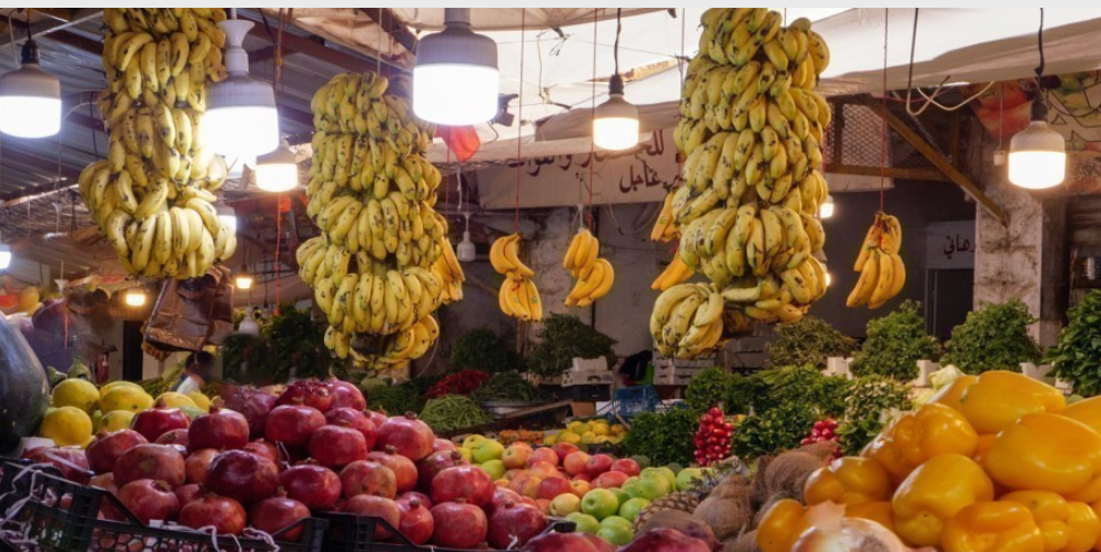  3141 طنا من الخضار والفواكه ترد إلى السوق المركزي الاثنين