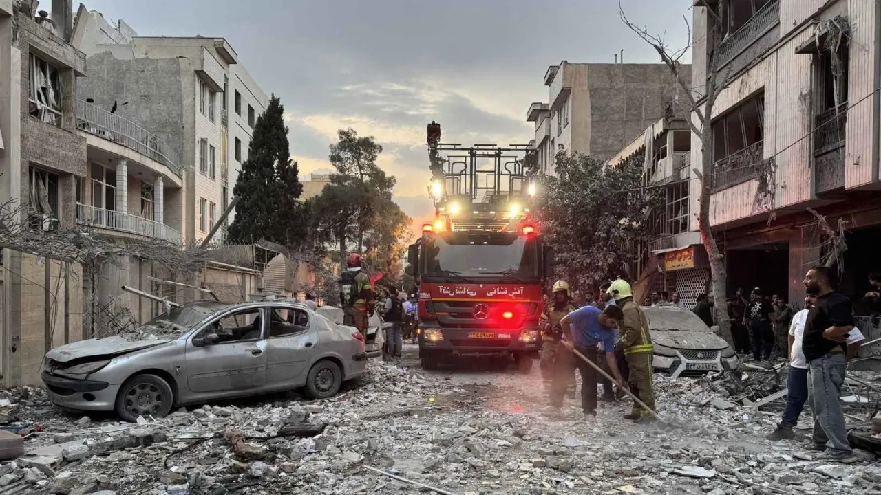 الاحتلال يدعي مقتل قائد (فيلق فلسطين) في الحرس الثوري الإيراني
