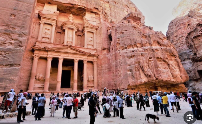"تنشيط السياحة": الظروف الإقليمية انعكست على القطاع السياحي