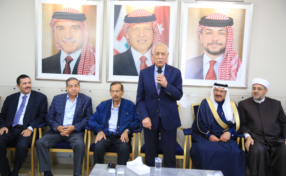 مندوبا عن الملك وولي العهد.. العيسوي يعزي عشائر المجالي والغزاوي