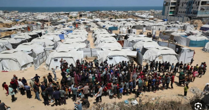 الاحتلال يجبر الفلسطينيين على النزوح قسرا من مناطق في مدينة غزة وجباليا