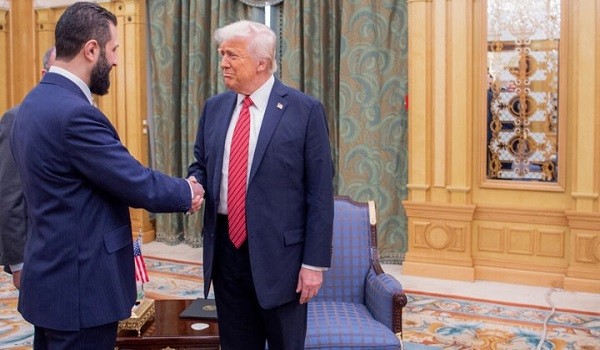 CBS : ترامب وقع أمرا تنفيذيا لتخفيف العقوبات عن سوريا
