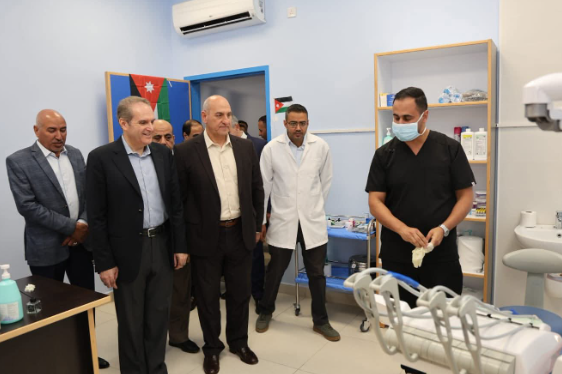 وزير الصحة يفتتح مركز صحي الشوبك الشامل