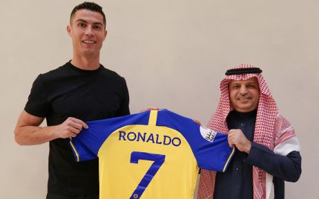 بطلب من رونالدو.. النصر السعودي يغري رودريغو بشيك مفتوح