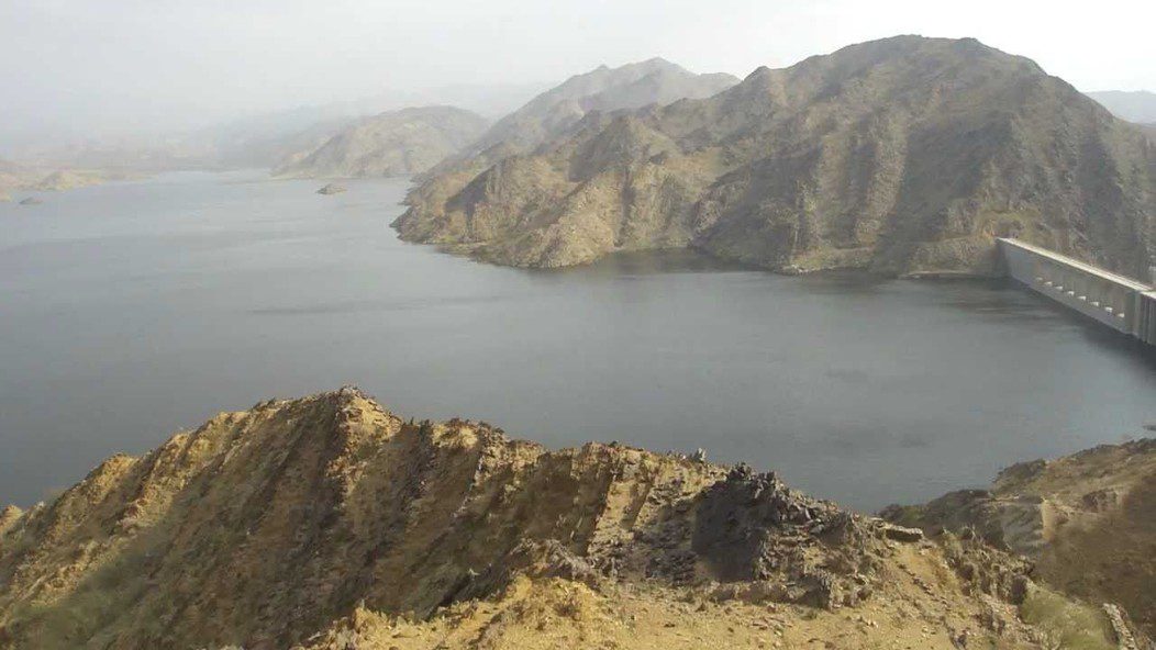 أرقام قياسية للأمطار والمخزون المائي في المملكة - تفاصيل