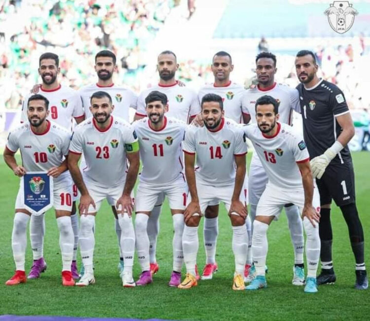 المنتخب الوطني يتراجع مركزين