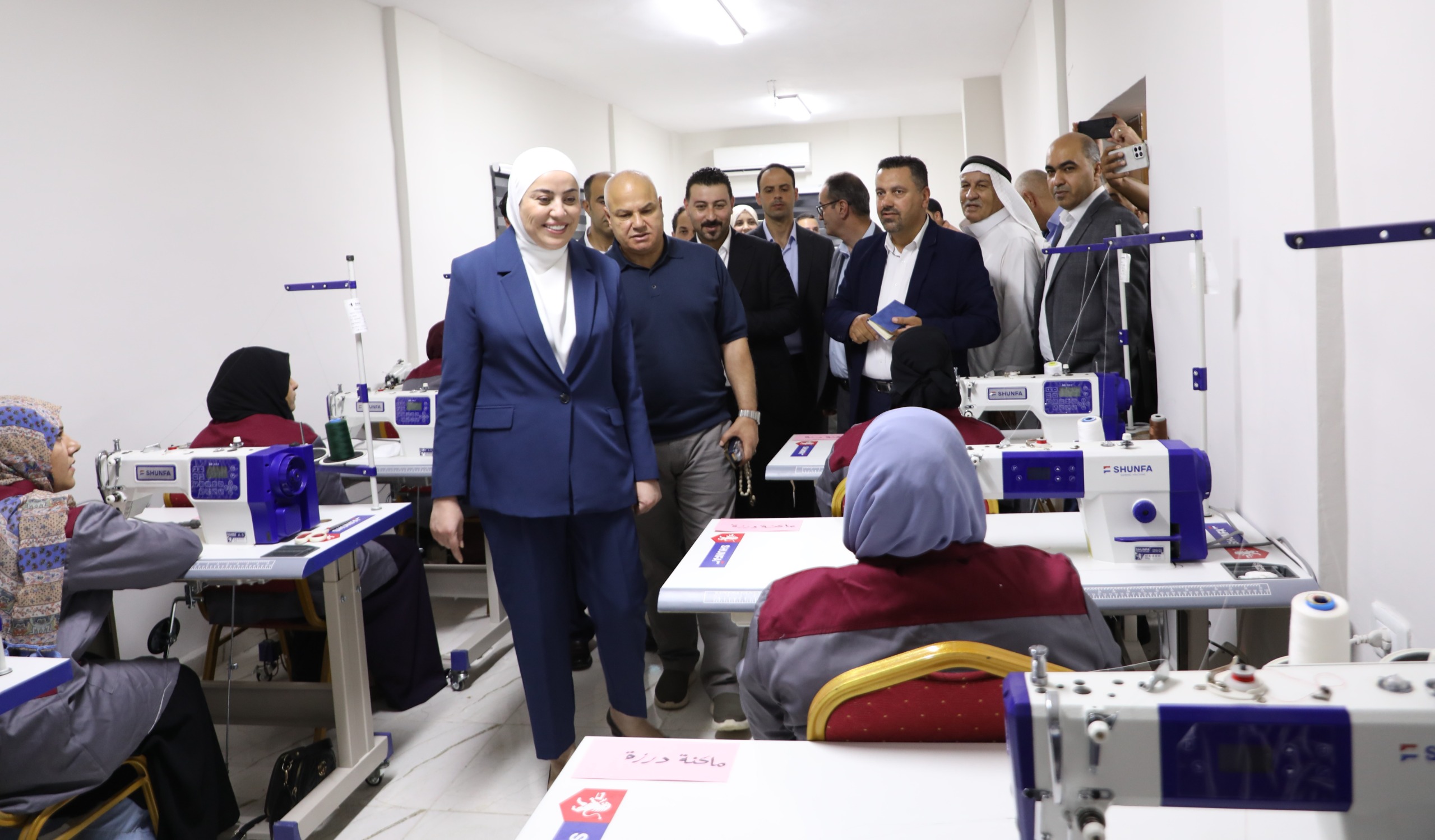بني مصطفى تفتتح مشغل خياطة لدعم تمكين المرأة في الأغوار الشمالية