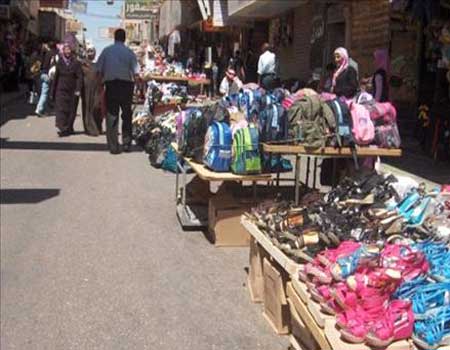 حملة لإزالة البسطات غير المرخصة في إيدون