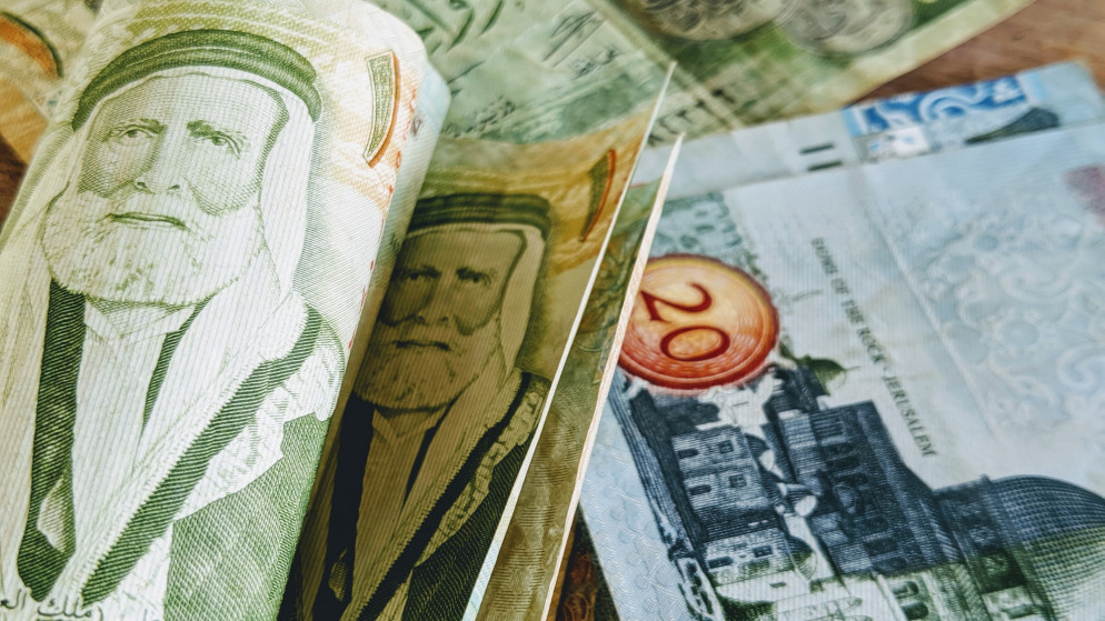 الدين العام إلى حوالي 35.8 مليار دينار اردني