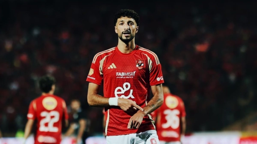 الأهلي المصري يرفض التخلي عن مهاجمه وسام أبو علي