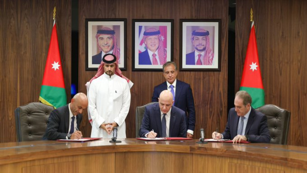 الحكومة توقّع اتفاقيتين بـ133 مليون دينار لإنشاء مستشفى مأدبا والتحوّل الرقمي في المستشفيات