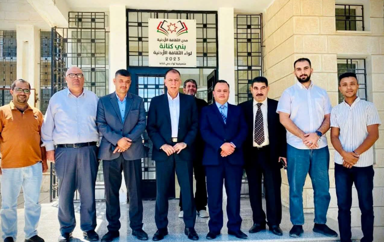 الفراية : ضرورة تطوير الأداء الإداري وتعزيز مستوى الخدمات المقدمة للمواطنين