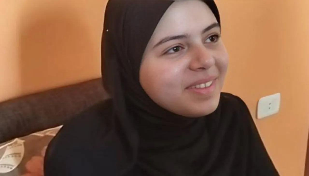 مصر.. الأولى على الجمهورية في الثانوية العامة تتعرض لحادث ووالدها بالعناية المركزة