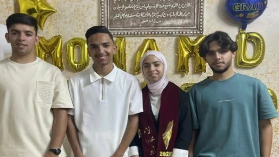 أربعة أشقاء توائم ينجحون بالتوجيهي بتفوق