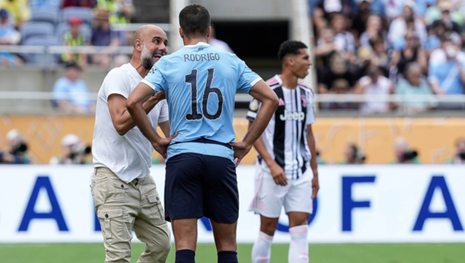 غوارديولا يؤكد معاناة رودري من إصابة جديدة قبل انطلاق الدوري الإنجليزي