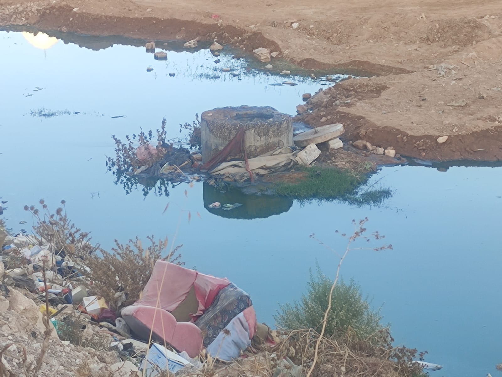 الرمثا تعاني .. بين فيضان الصرف الصحي والانتظار الطويل لمشروع "محطة التنقية"