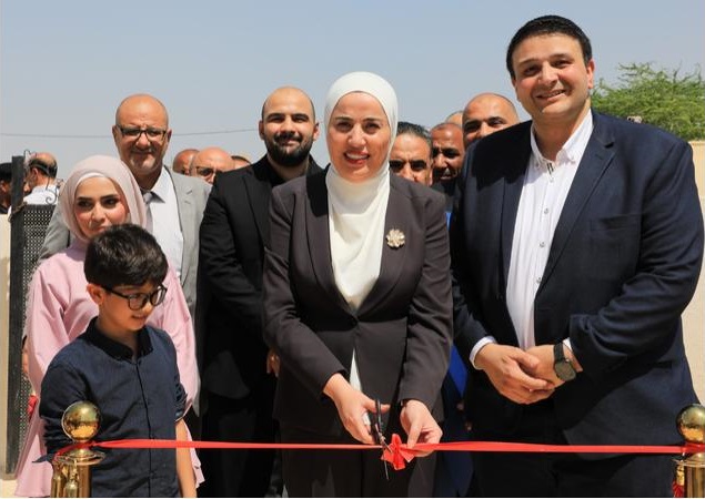 بني مصطفى تسلم مساكن جديدة لأسر محتاجة في غور المزرعة