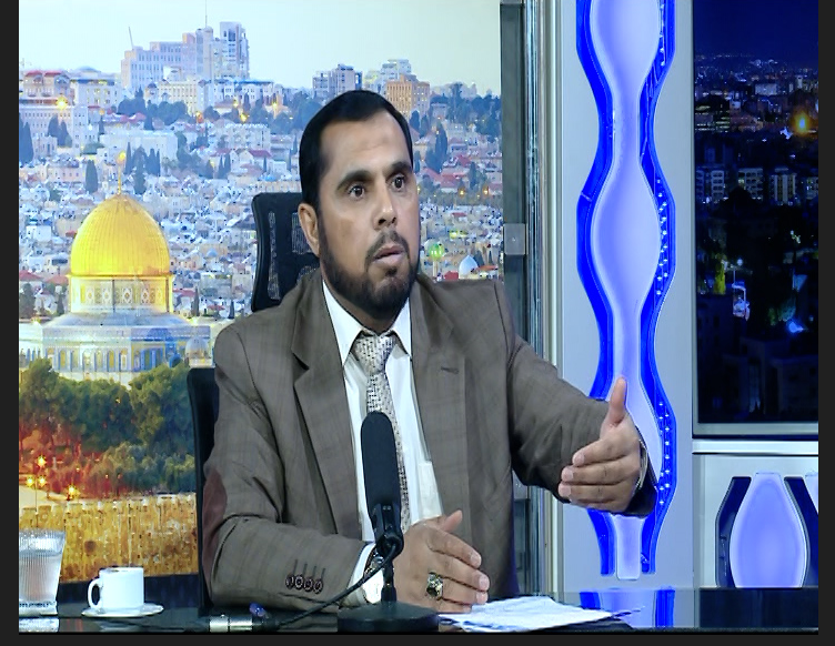المشاقبة: تعيين رؤساء الجامعات تُحسم في "المقاهي والمطاعم" - فيديو