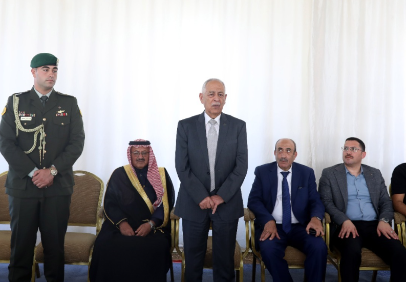 مندوبا عن الملك وولي العهد. العيسوي يعزي عشيرة النهار
