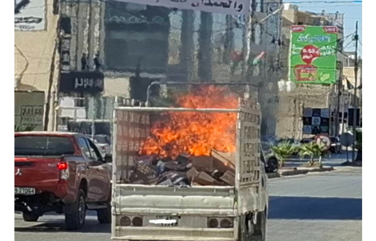 يقظة مندوب اذاعة الامن العام بمادبا تمنع حريق بمركبة