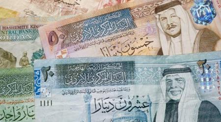 حوالات المغتربين الأردنيين قبيل العيد ترفع الطلب على الدينار