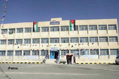 مدارس بالطفيلة تعاني نقصا بالمستخدمين والحراس