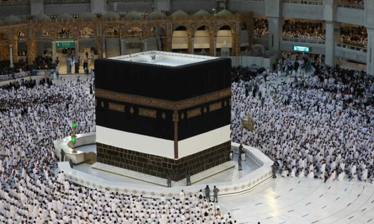 السعودية: عدم السماح بدخول مكة المكرمة أو البقاء فيها لمن يحمل تأشيرة زيارة