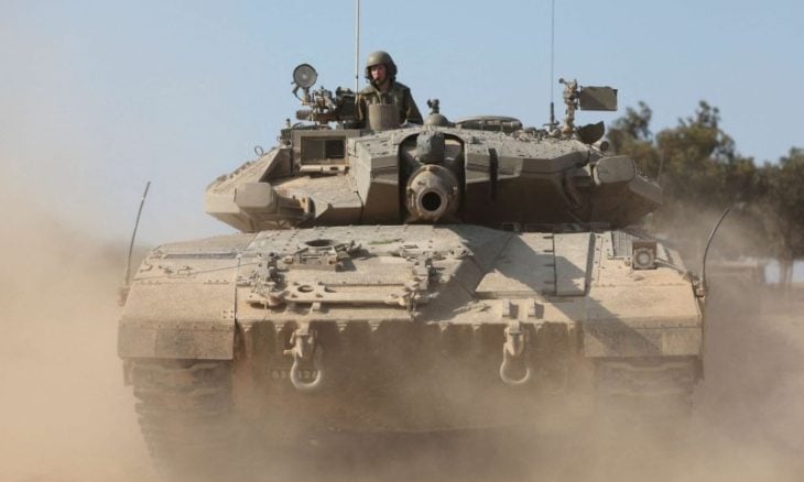 الأورومتوسطي: الاحتلال يستخدم الدبابات في دهس المدنيين الفلسطينيين وسحق جثامينهم