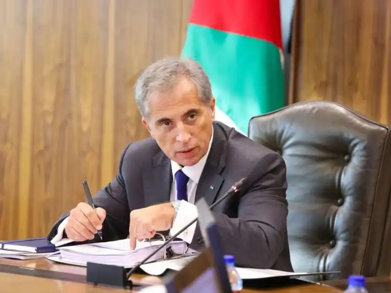 تعميم حكومي بحصر التعاون مع الصحفيين المسجلين والعاملين في المؤسسات المرخصة