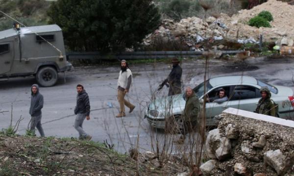 إصابة عشرات الفلسطينيين بهجوم لمستوطنين جنوب نابلس