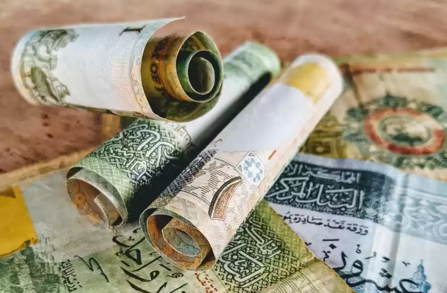 بنوك تفرض سطوتها على الاردنيين وترفع اقساط القروض على الرغم من قرار محكمة التمييز