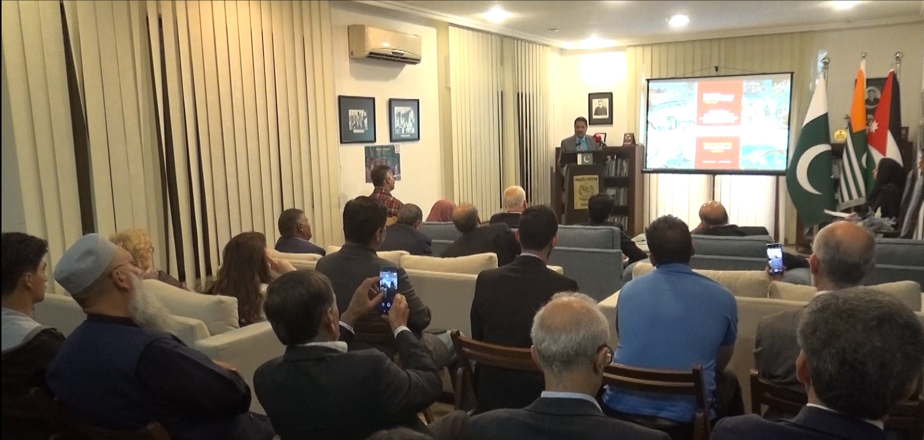 "يوم كشمير" في السفارة الباكستانية في عمان يعبر عن تضامنه مع غزة – تقرير نلفزيوني